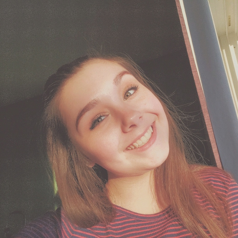 Meet your Posher, Ava